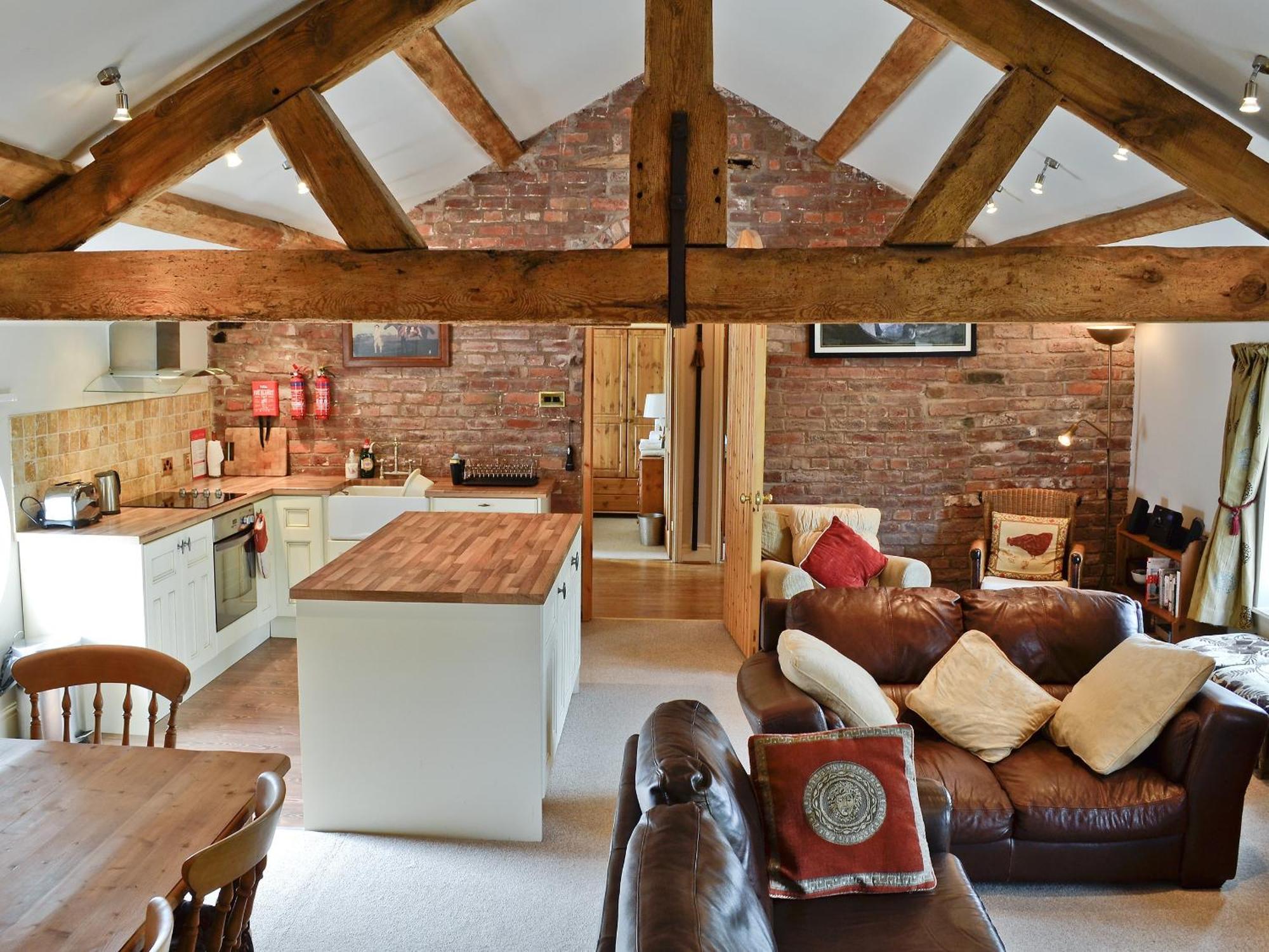The Old Stables Villa Helsby Exterior photo